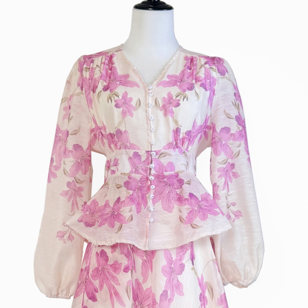 Beading catwalk tops lotus leaf edges skirt a set