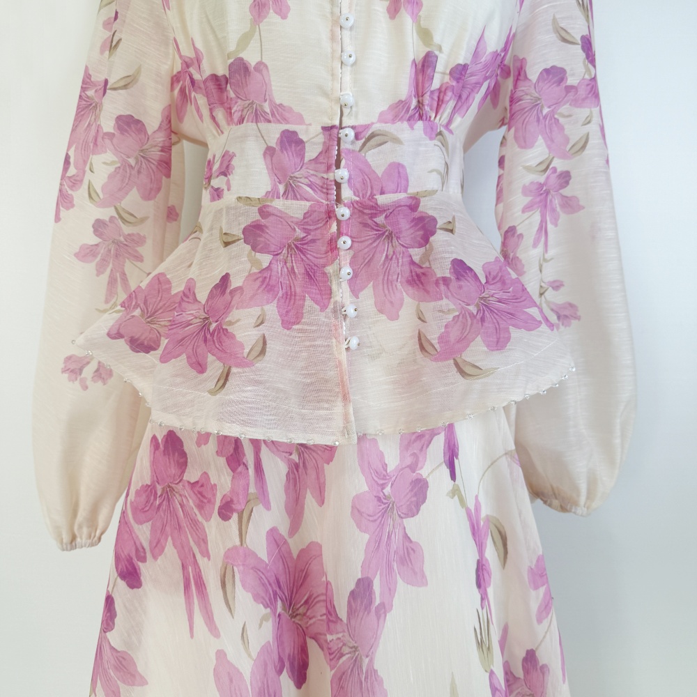 Beading catwalk tops lotus leaf edges skirt a set