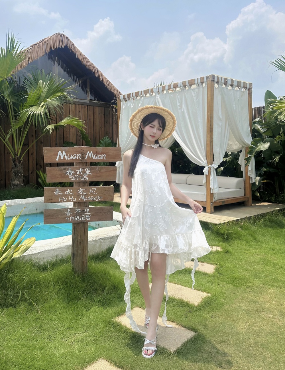 Sling lotus leaf edges sloping shoulder dress