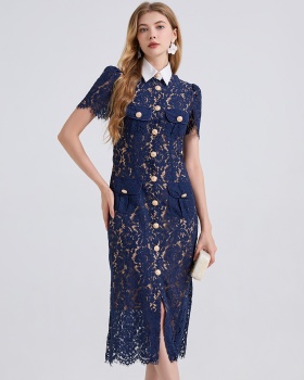 Stereoscopic ladies contrast color collar lace dress