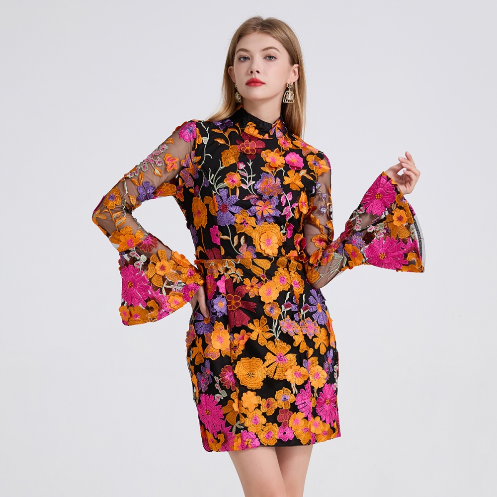 Embroidered flowers long sleeve dress speaker evening dress