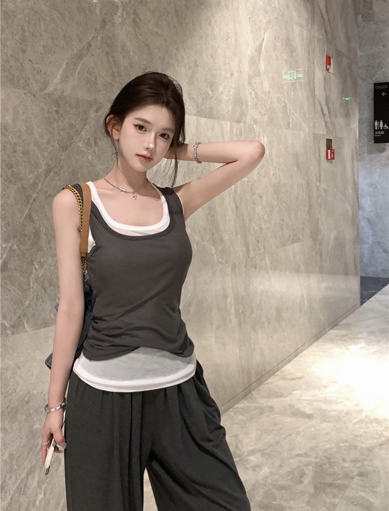 Lazy halter tops a set
