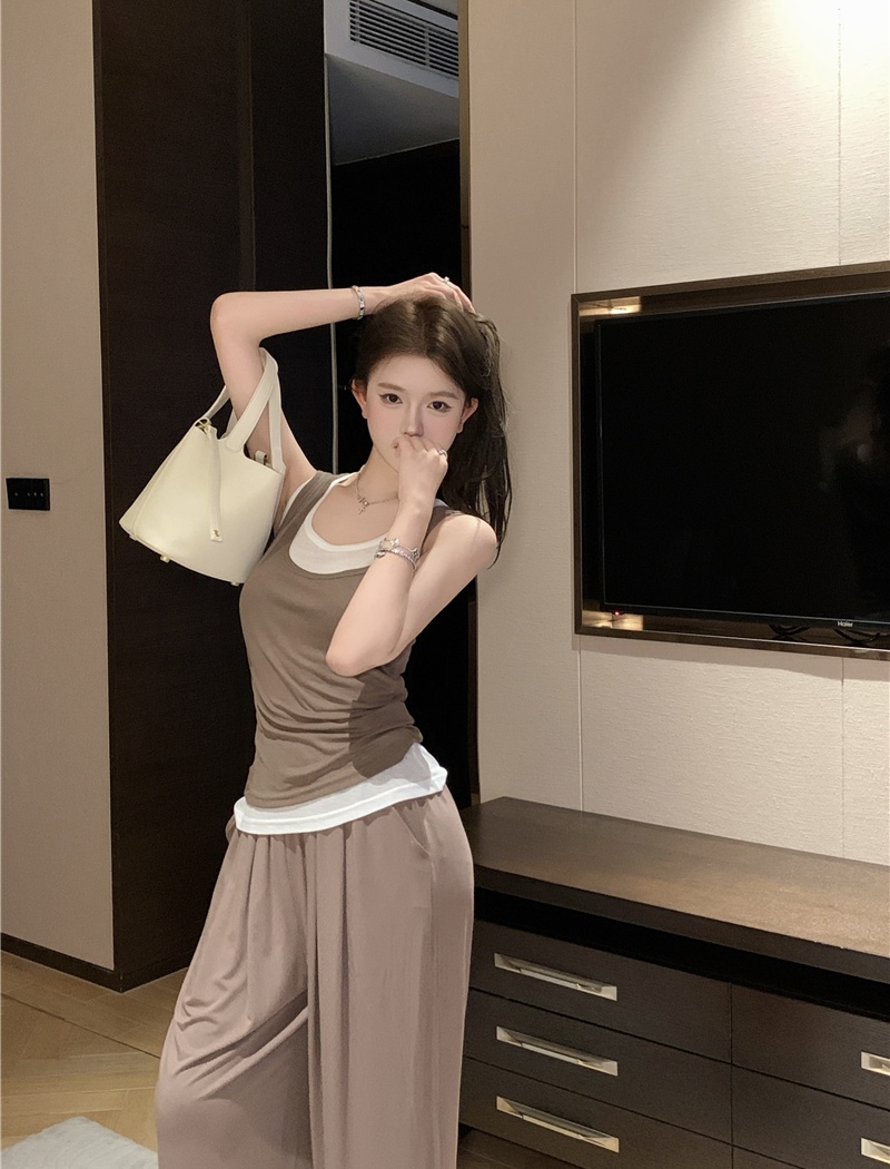 Lazy halter tops a set