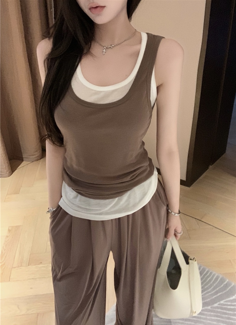 Lazy halter tops a set