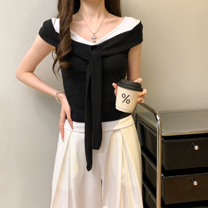Wear slim flat shoulder short sleeve strapless T-shirt