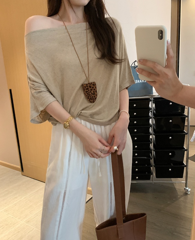 Lazy summer T-shirt sloping shoulder tops for women
