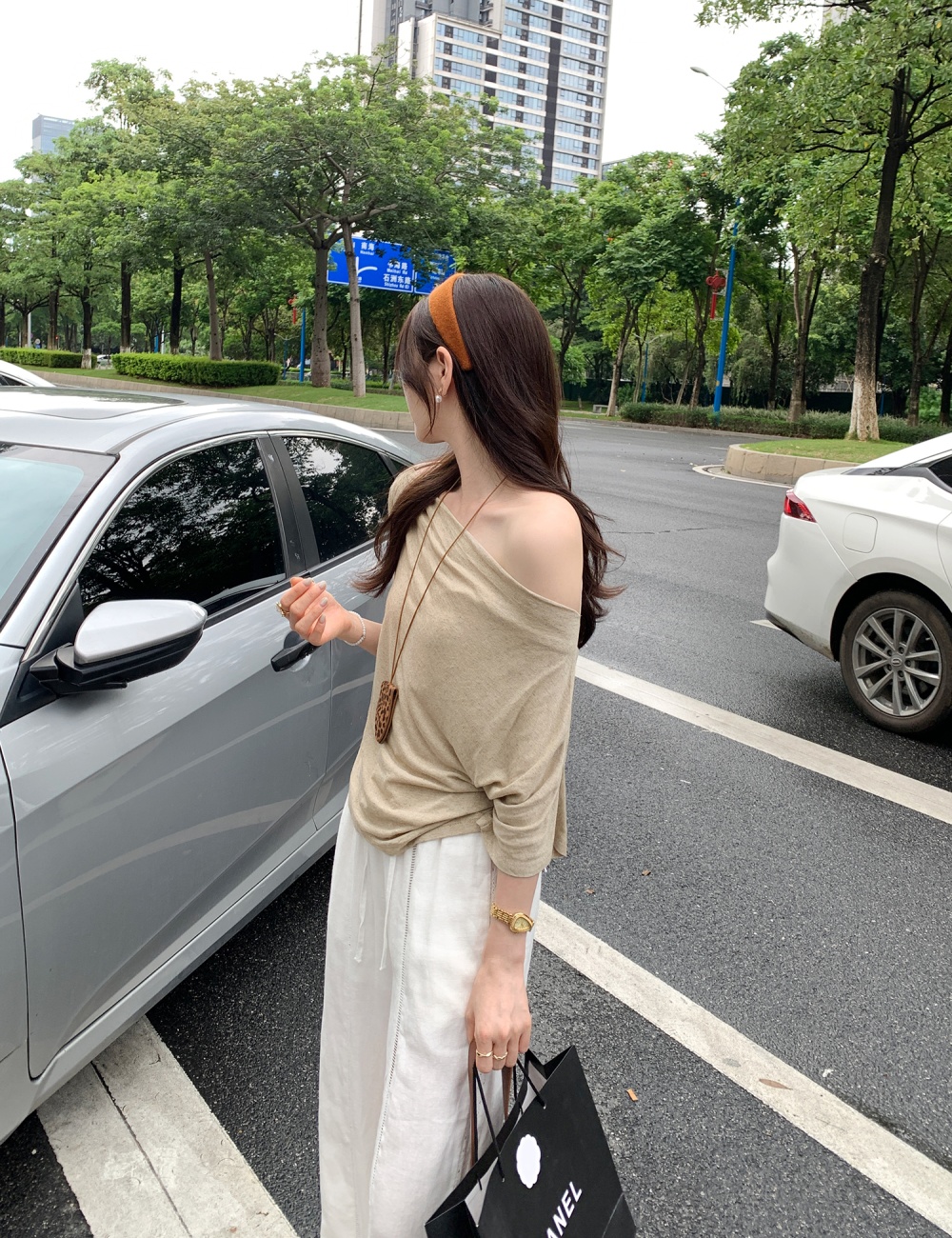 Lazy summer T-shirt sloping shoulder tops for women