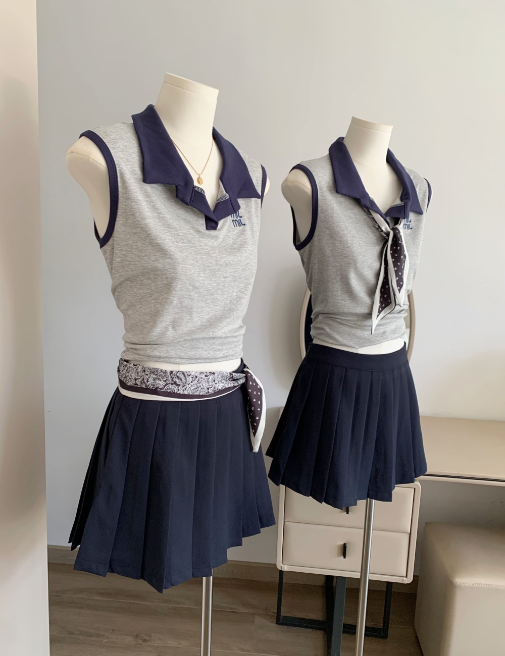 Knitted summer sleeveless show young vest a set for women