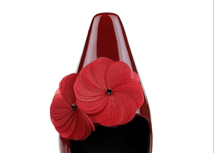 Fashion flowers square head hollow glossy shoes for women