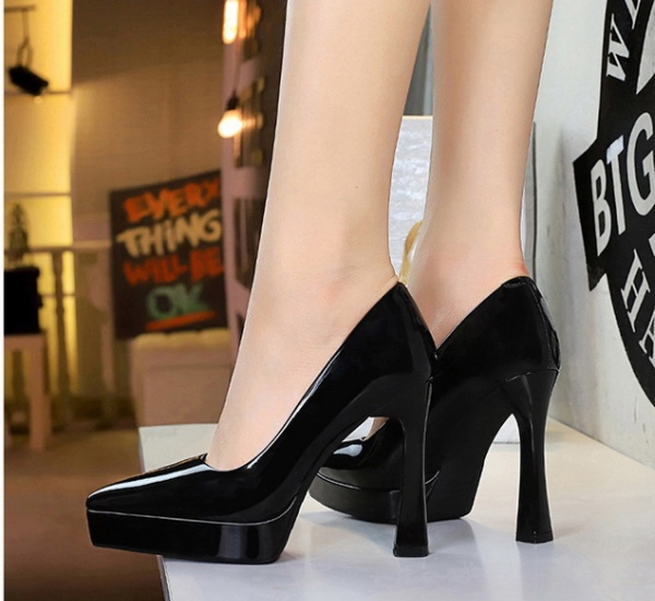 Patent leather pointed shoes high-heeled fashion platform