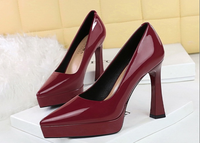 Patent leather pointed shoes high-heeled fashion platform