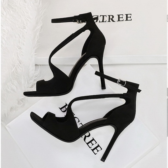 Broadcloth high-heeled hollow leopard banquet sandals for women
