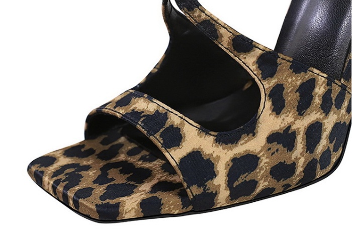 Broadcloth high-heeled hollow leopard banquet sandals for women
