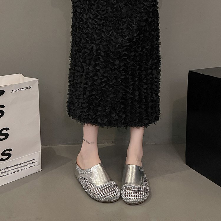 Hollow slippers within increased lazy shoes for women