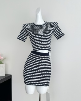 Knitted stripe tops short sleeve short skirt a set