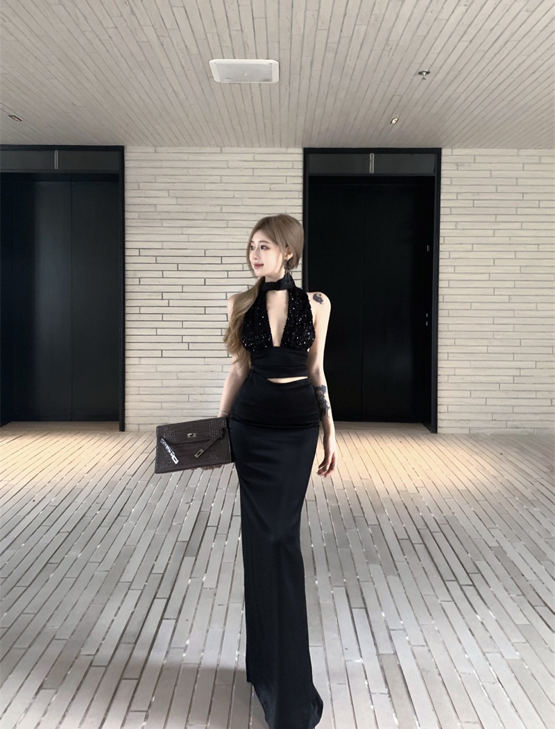 Halter black tops sequins satin skirt 2pcs set