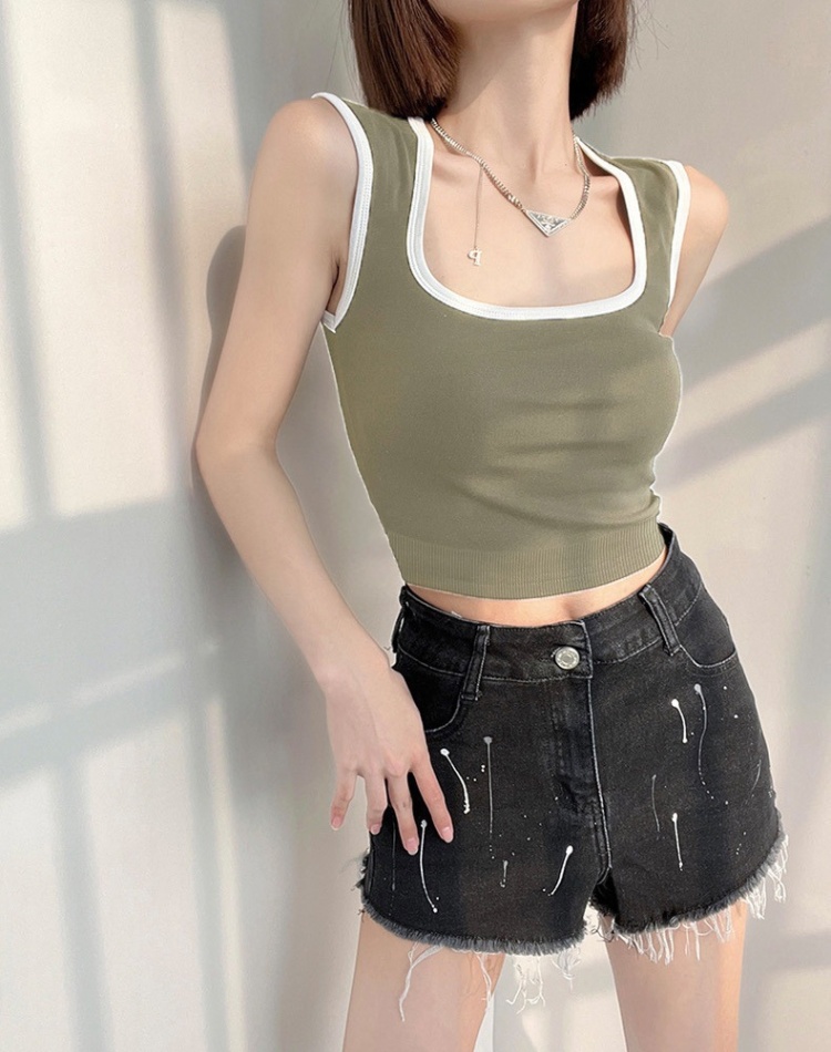 With chest pad wrapped chest tops bottoming vest