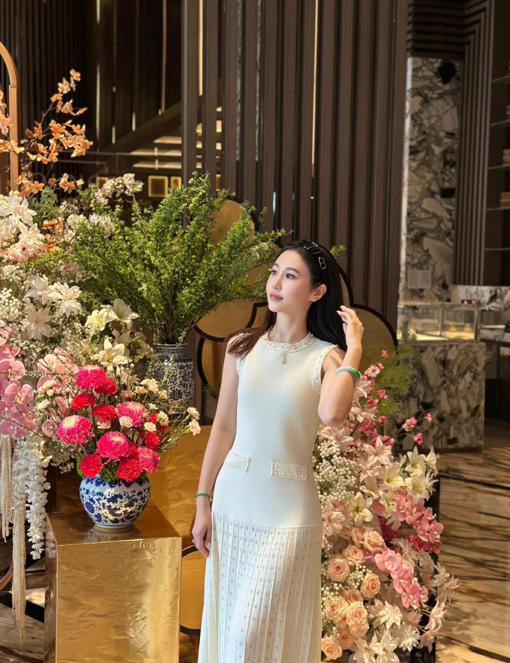 Slim sleeveless long dress hollow temperament dress