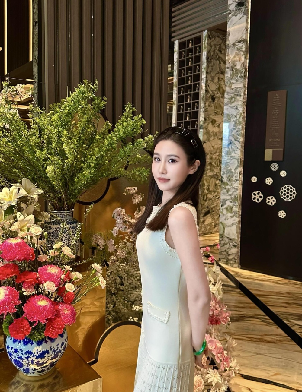 Slim sleeveless long dress hollow temperament dress
