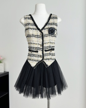 Summer chanelstyle V-neck tops cake short vest a set