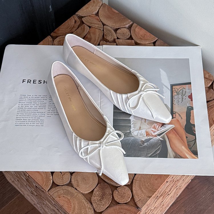 Fashion low spring and summer shoes lady pointed flattie