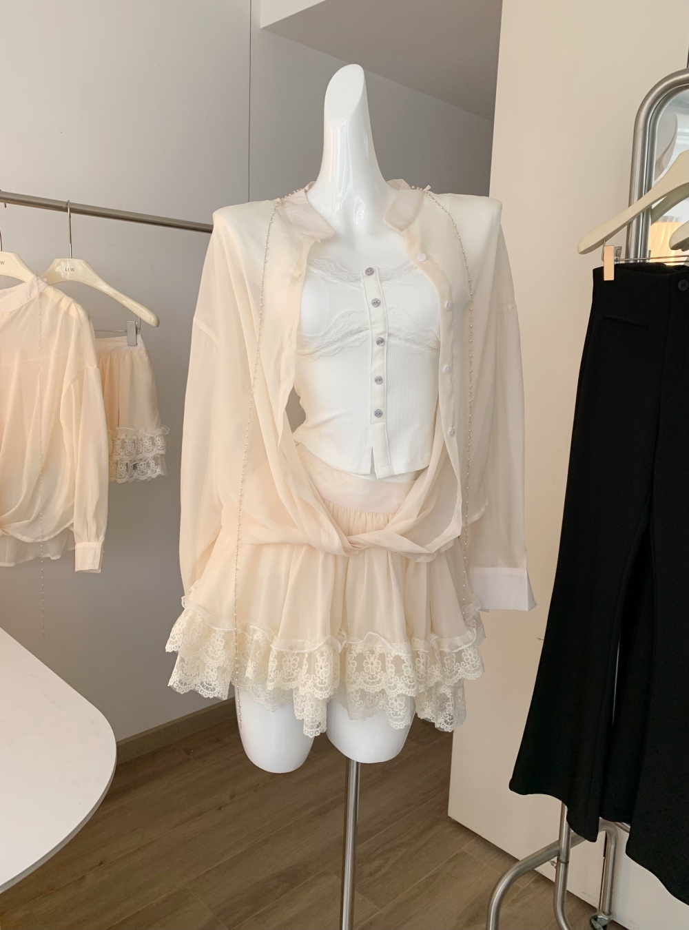Chiffon irregular short skirt lace shirt 2pcs set