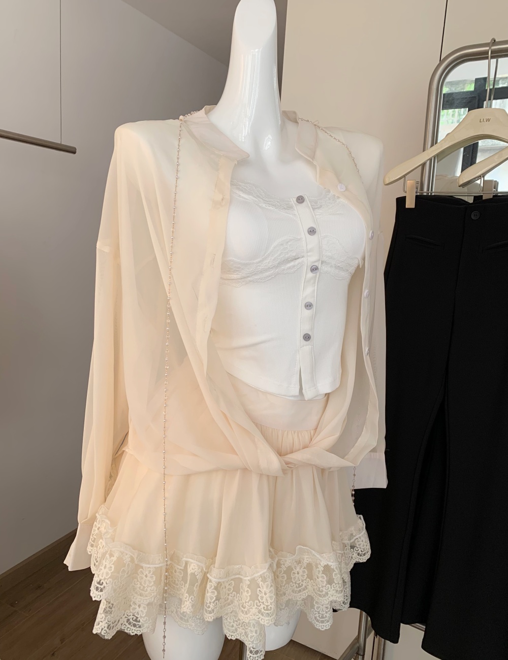 Chiffon irregular short skirt lace shirt 2pcs set