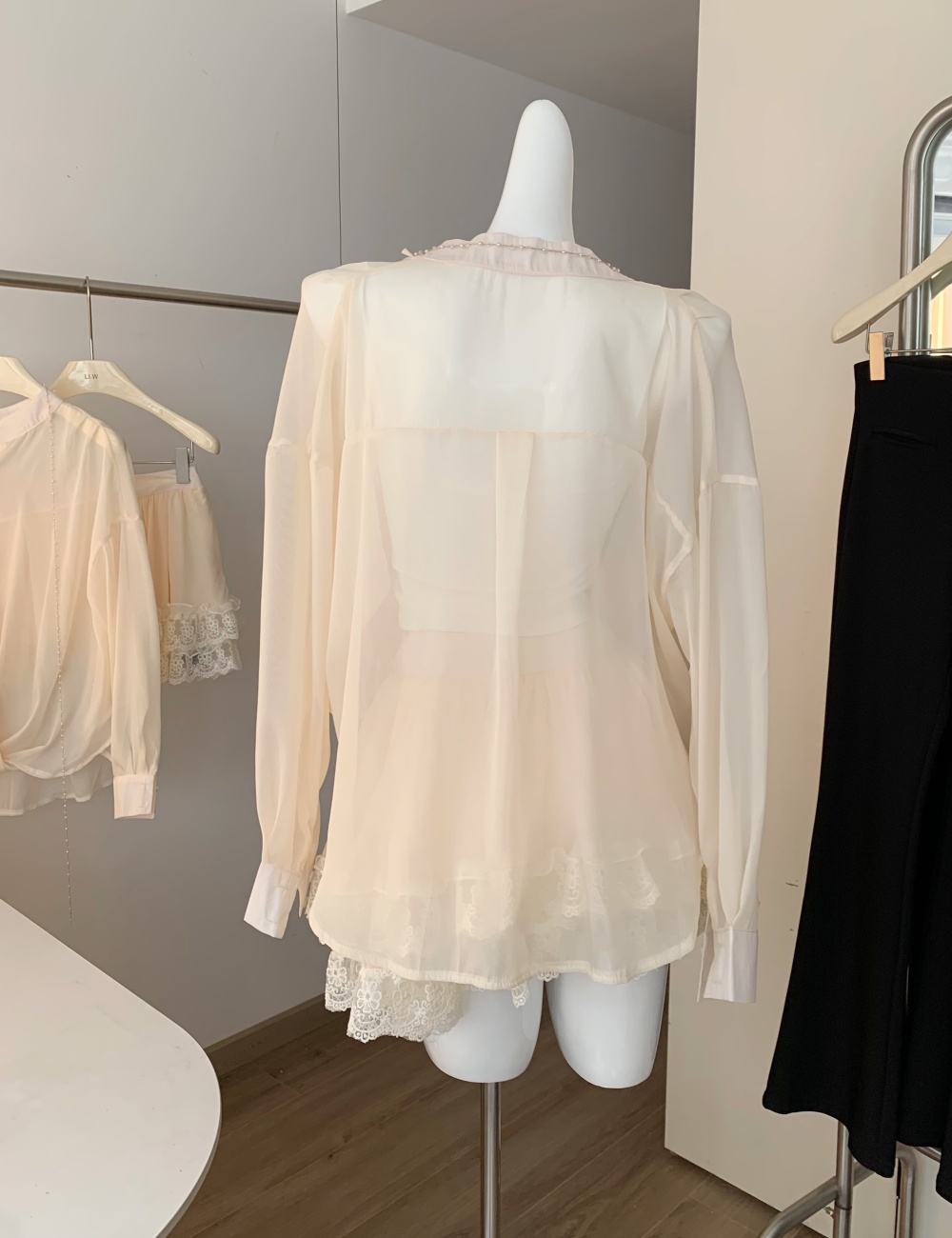 Chiffon irregular short skirt lace shirt 2pcs set