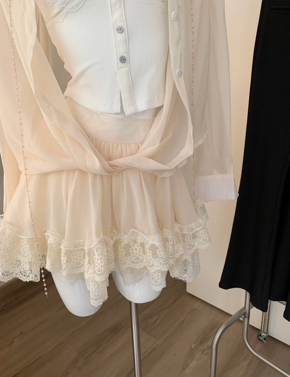 Chiffon irregular short skirt lace shirt 2pcs set