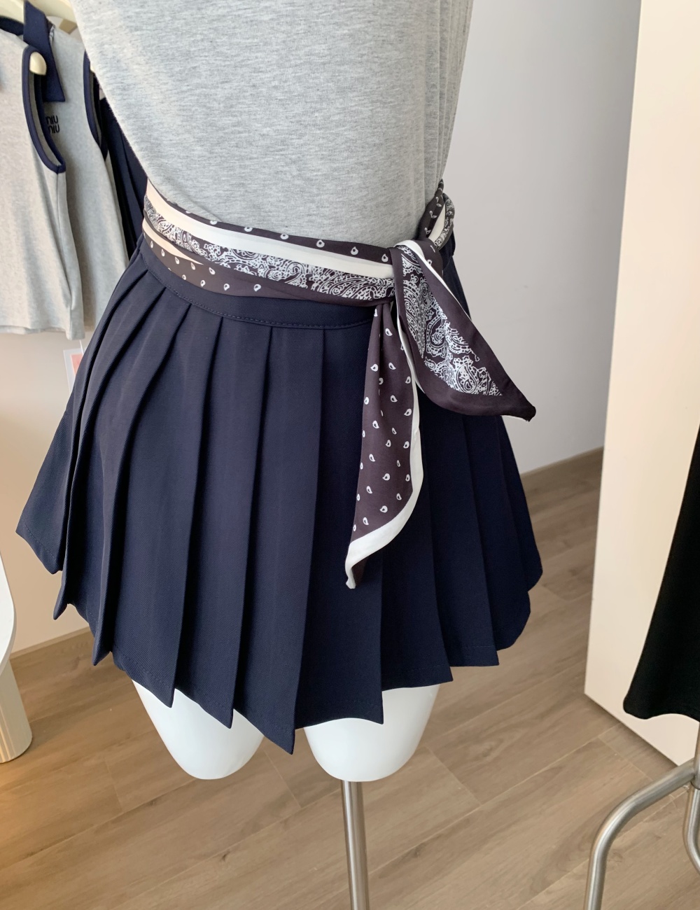 Summer gray short skirt pinched waist A-line tops 2pcs set