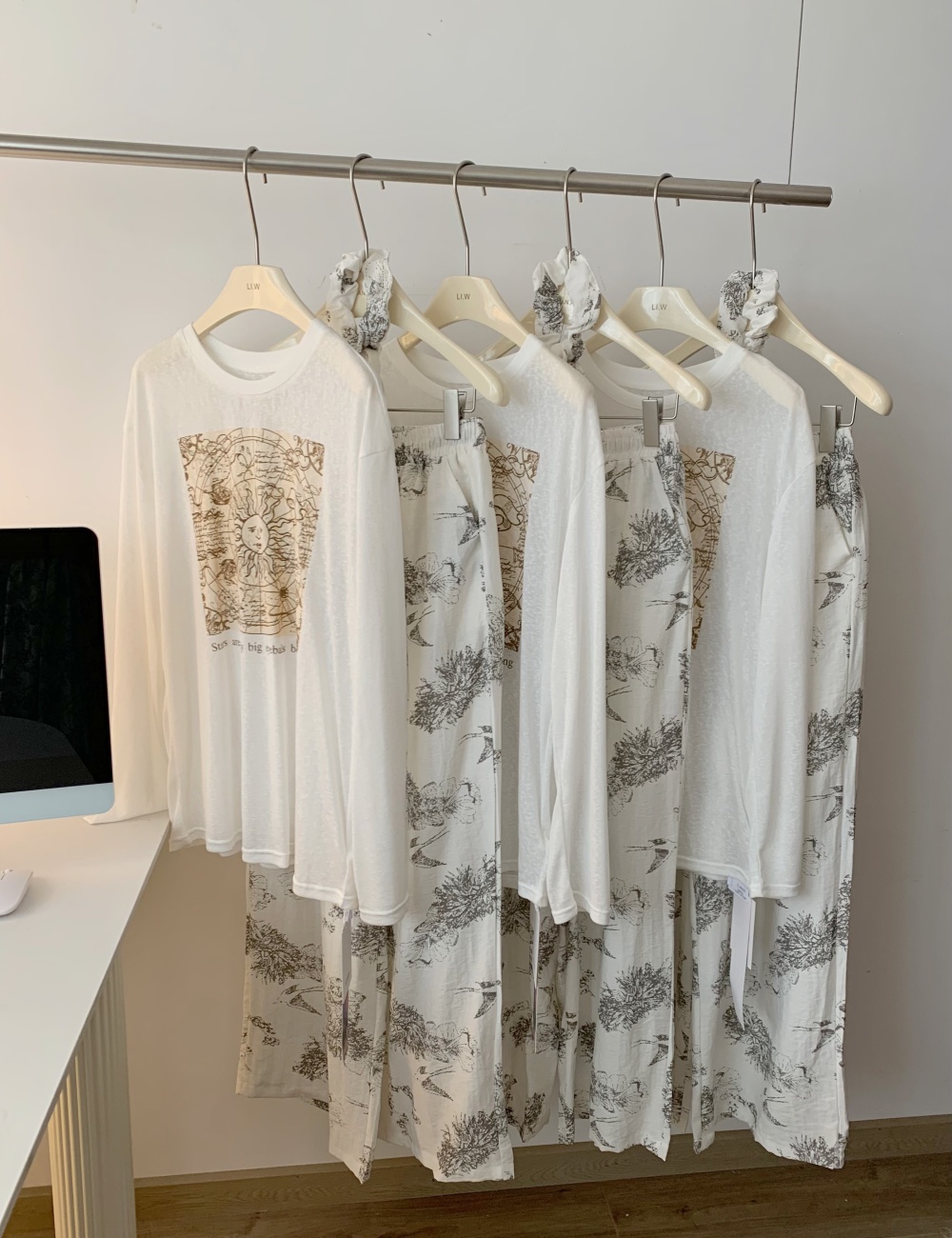 Printing pants T-shirt a set for women
