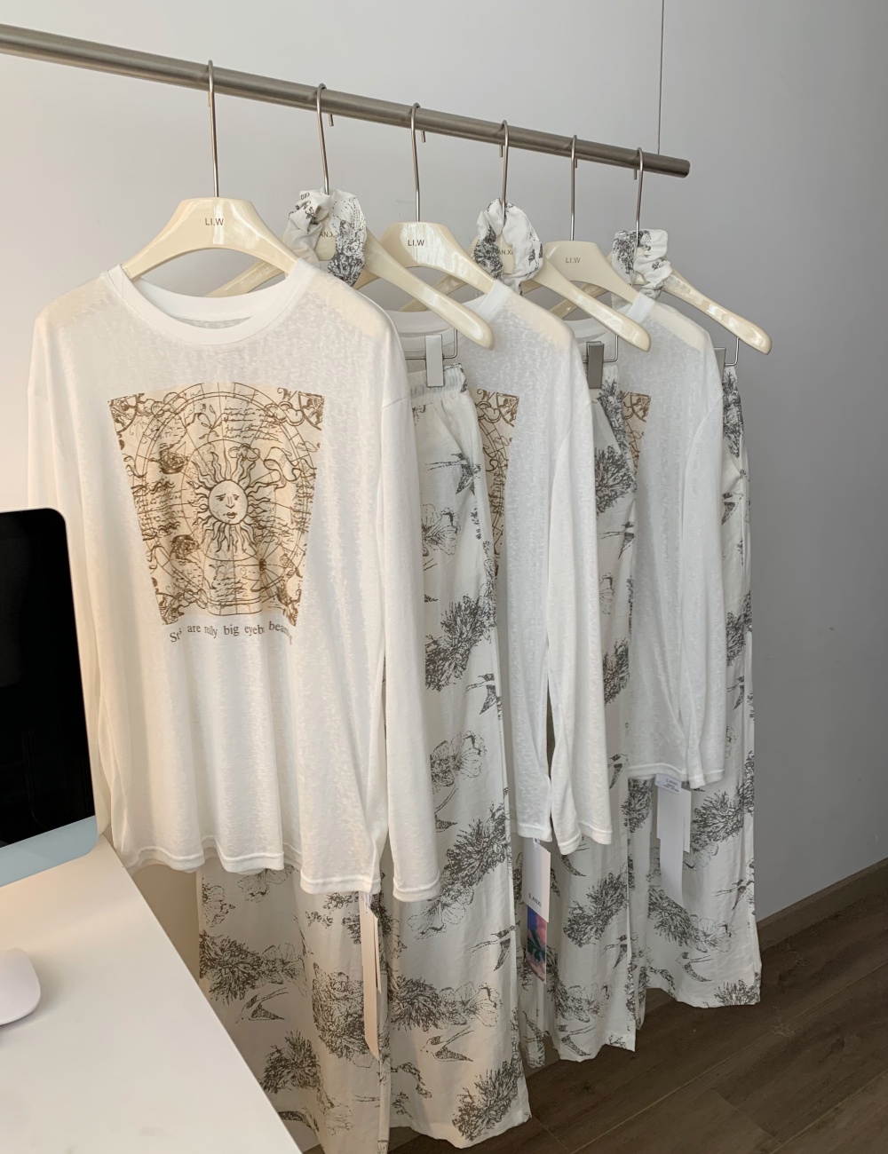 Printing pants T-shirt a set for women