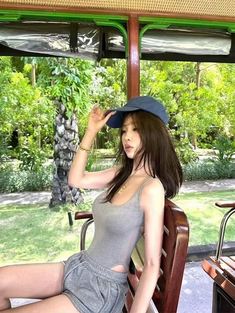 Sling beauty back leotard wears outside vest for women