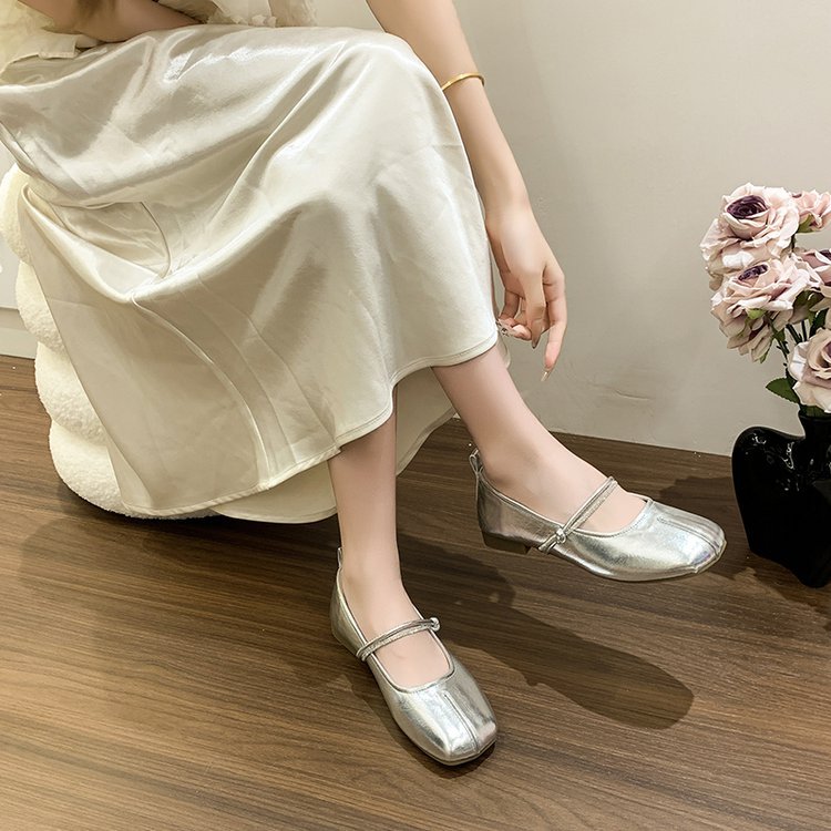 Lady low shoes spring and summer square head flattie