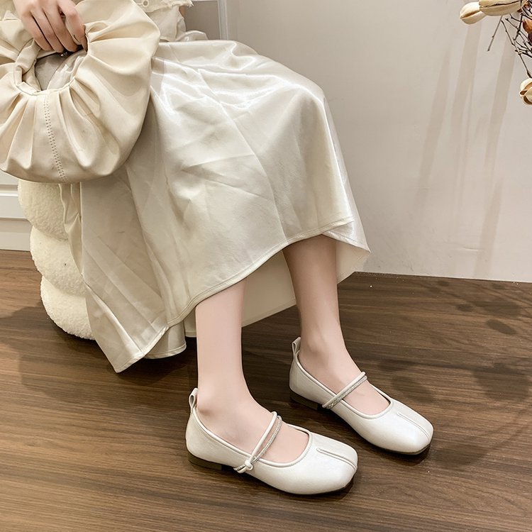 Lady low shoes spring and summer square head flattie