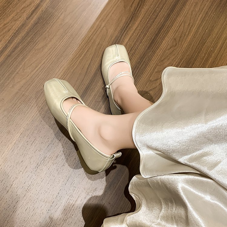 Lady low shoes spring and summer square head flattie