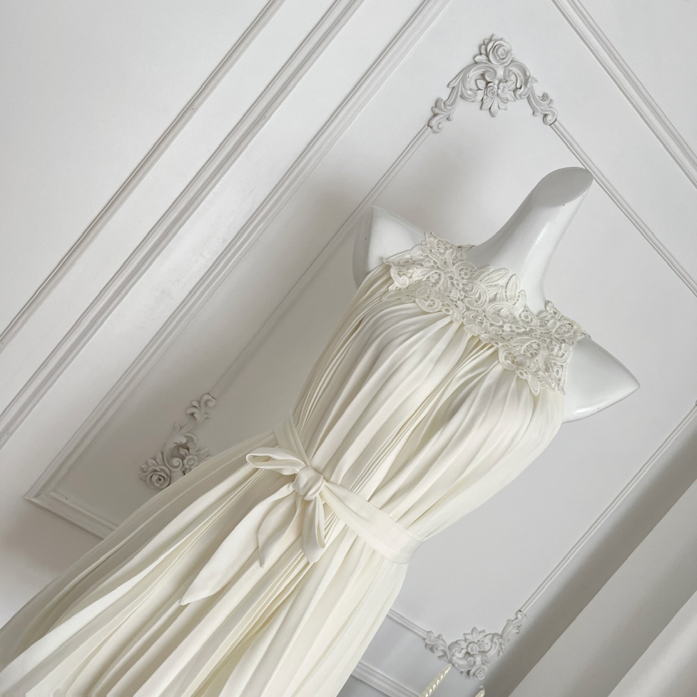 Temperament sexy dress pinched waist T-back