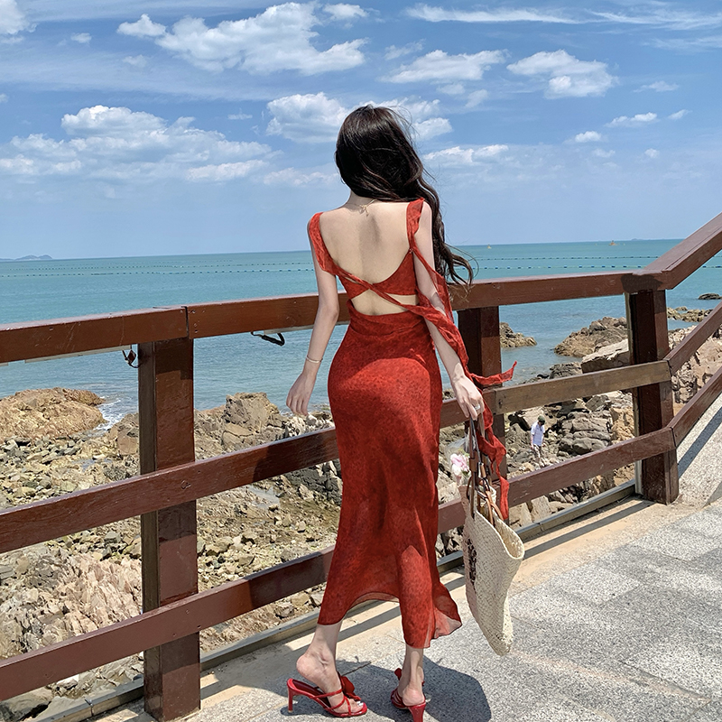 Streamer halter lotus leaf edges red blooming dress