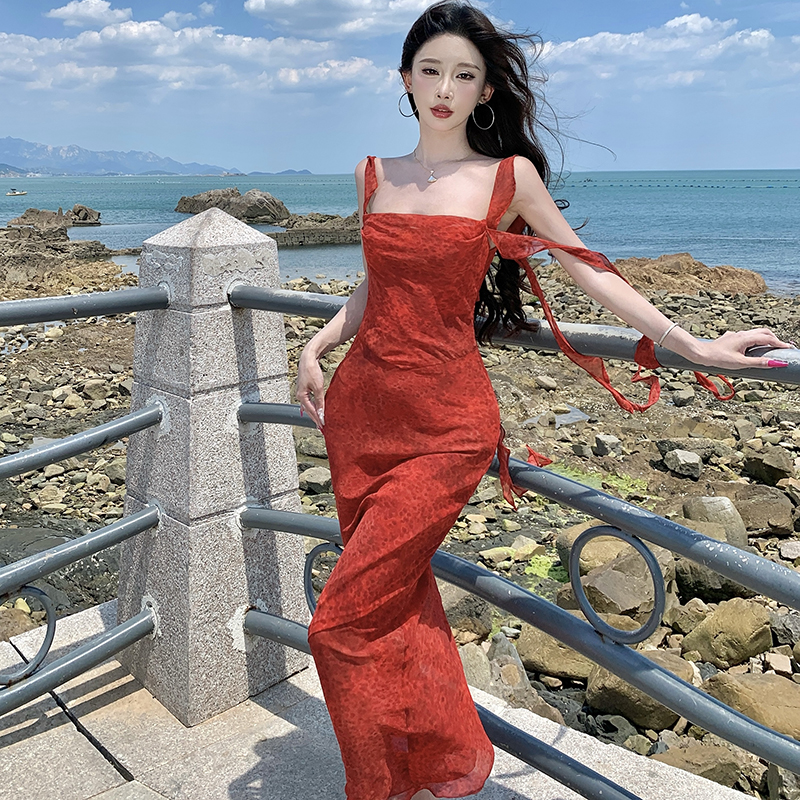 Streamer halter lotus leaf edges red blooming dress