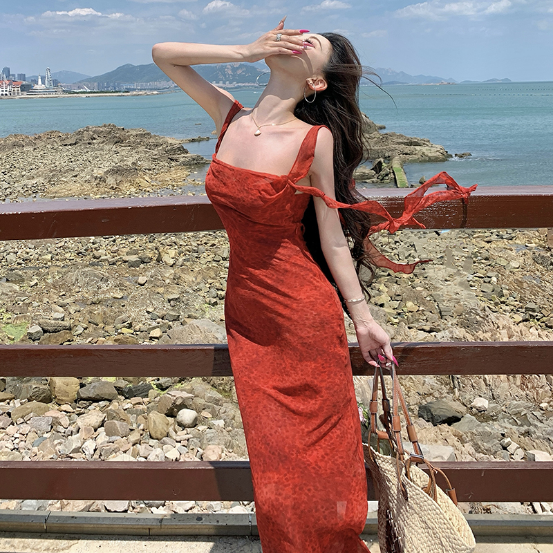 Streamer halter lotus leaf edges red blooming dress