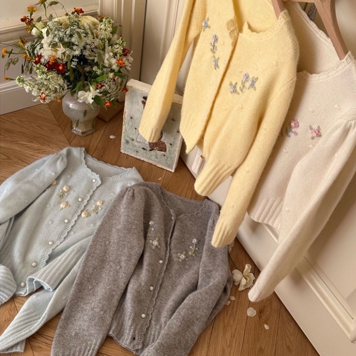 Stereoscopic flowers cardigan Korean style knitted sweater