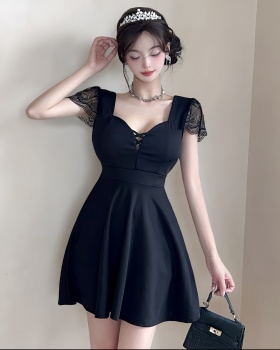 Lace splice sexy short pinched waist bottoming dress