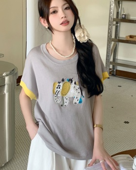 Unique knitted tops Korean style embroidery T-shirt