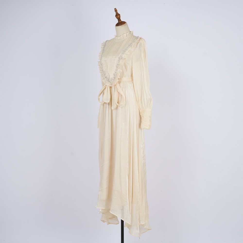 Snow white cstand collar long dress big skirt embroidery dress