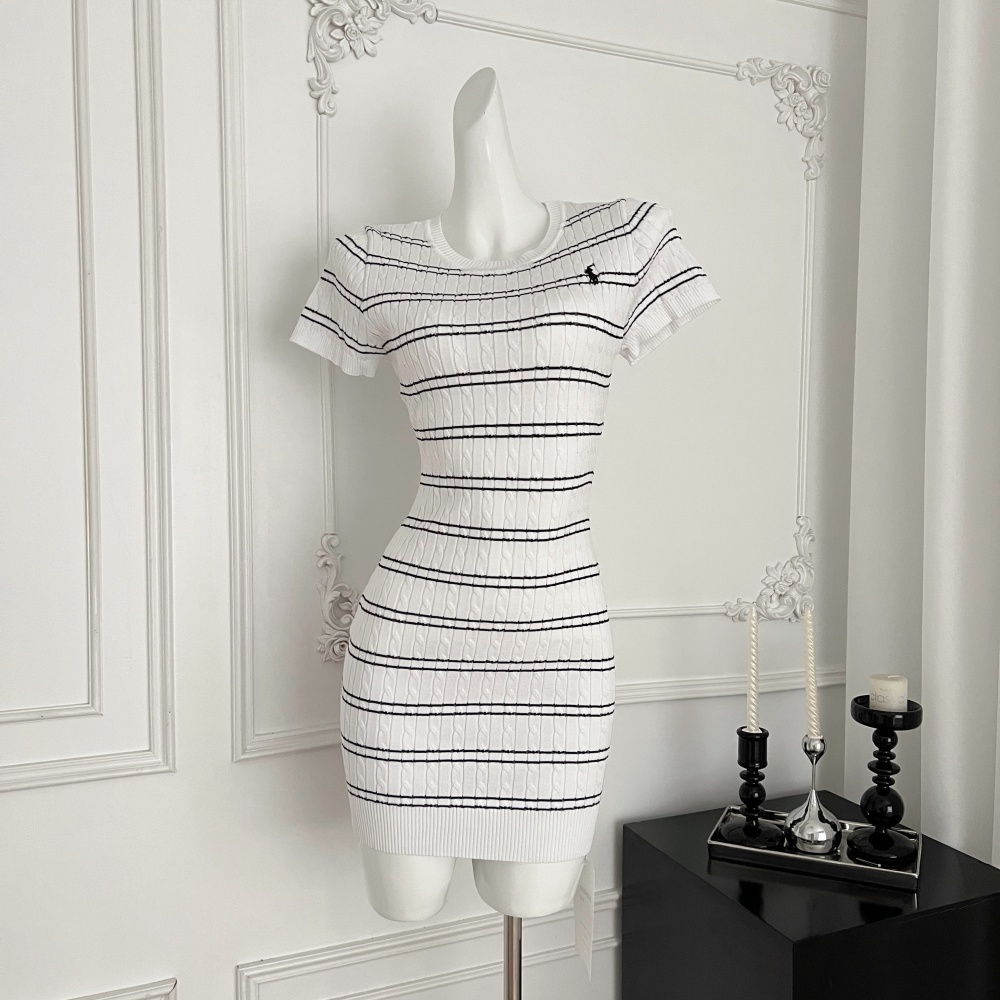 Loose package hip T-back summer stripe shawl