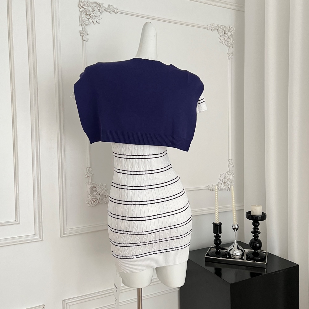 Loose package hip T-back summer stripe shawl