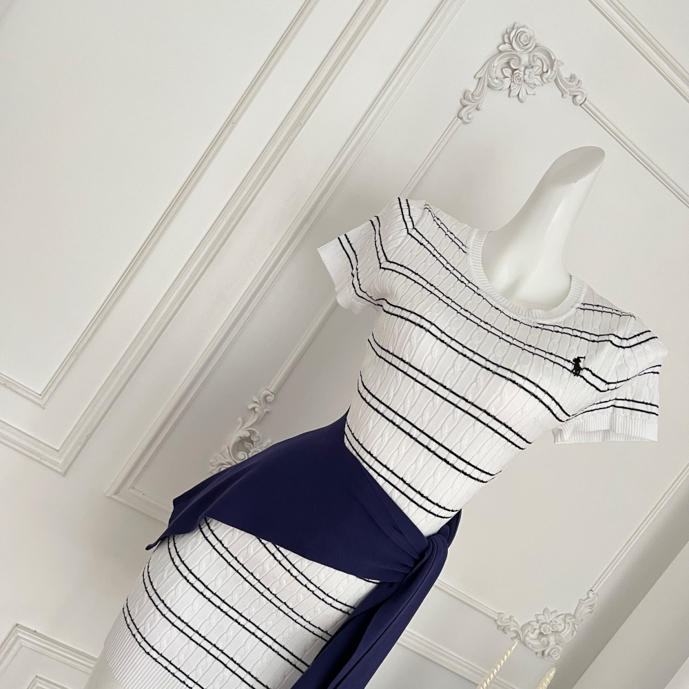 Loose package hip T-back summer stripe shawl