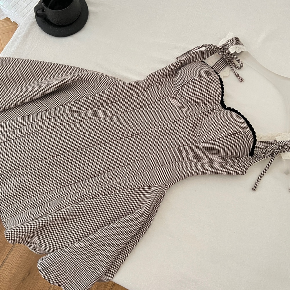 Line summer plaid slim accent high waist dress
