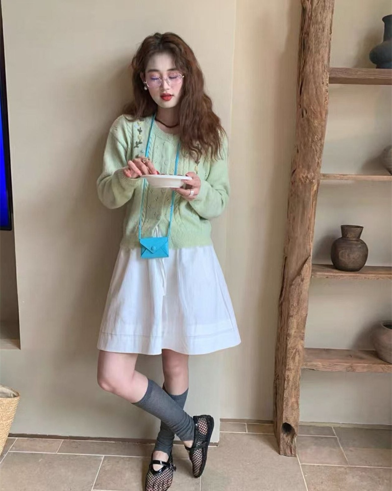 Floral embroidery lovely coat art lady sweater for women