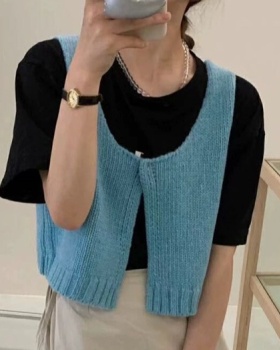 Niche knitted waistcoat autumn covered buckle sweater